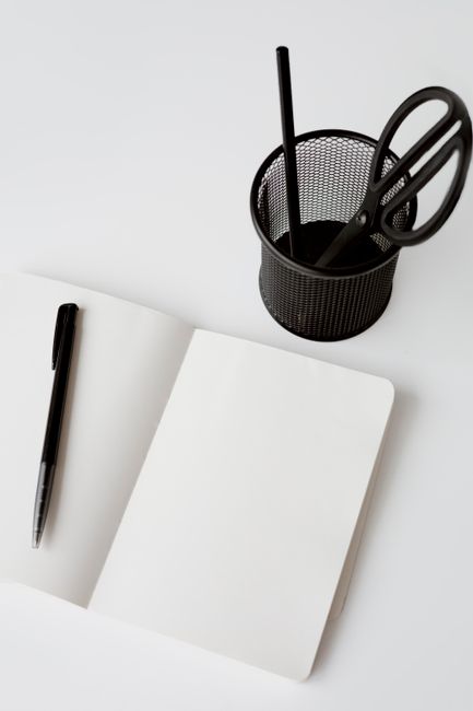 Unsere geschichte der gesundheit 1 Open notebook pen